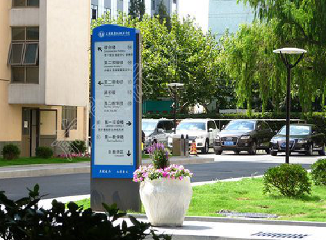 天台哪些因素影响宣传栏的制作？